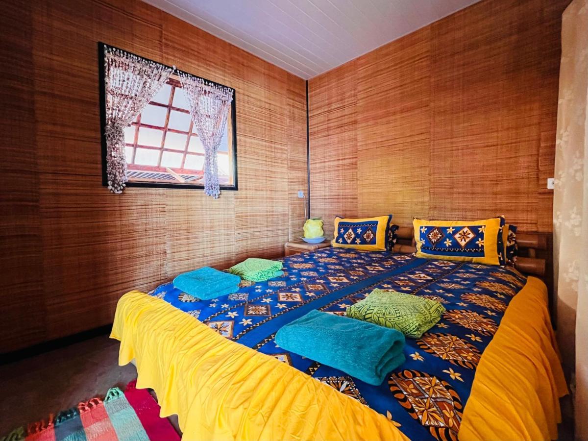 Moorea Temae Bungalow Lory Bord De Mer Exterior photo